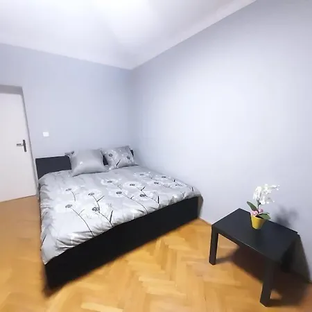 Apartment Mieszkanie Na Doby Plac Hallera *